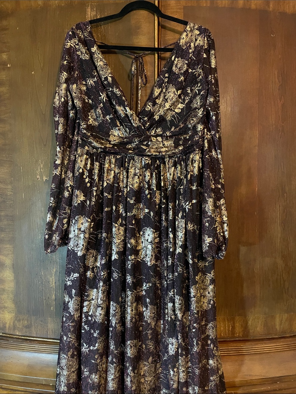 Maxi dress Soieblu size 1x gold and burgundy metallic floral
